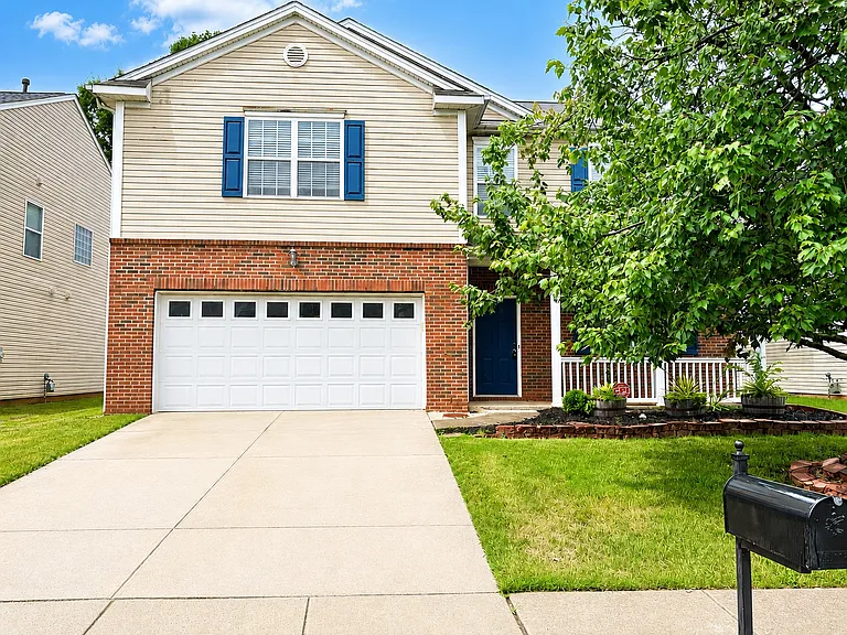 2114 Savannah Hills Dr — Photo 1