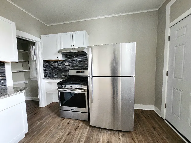 7850 S Burnham Ave #2N — Photo 2