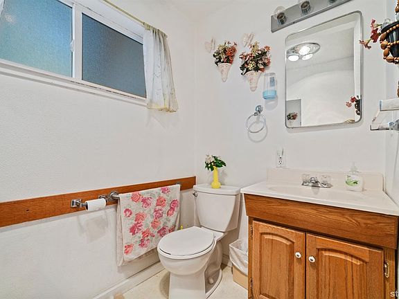 5th image of 873 Paloma Ave