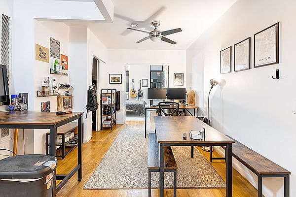 1st image of 332 E 11th St APT 3