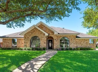 1532 Thistlewood Dr, Desoto, TX 75115