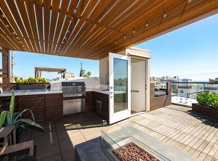 109 1/2 Hurricane St, Los Angeles, CA 90292