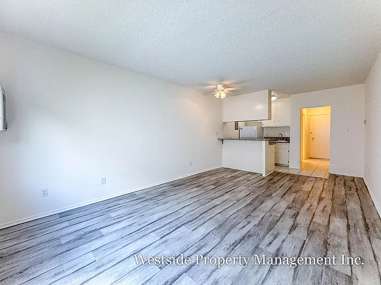 11360 Iowa Ave. — Photo 2