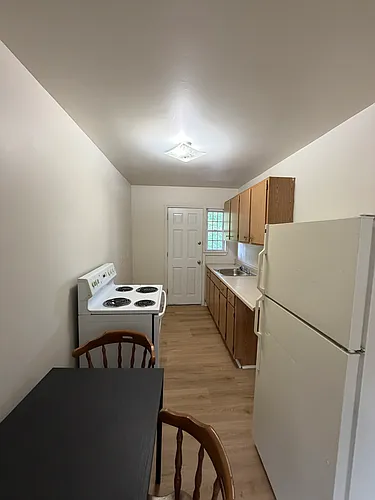 109 Jackson Ave #D Photo 1