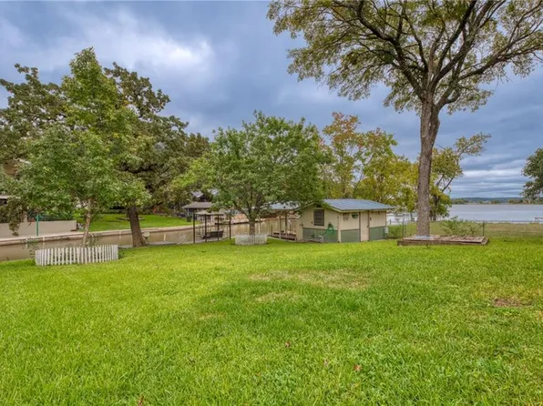 1010 Hill Circle West Dr, Granite Shoals, TX 78654