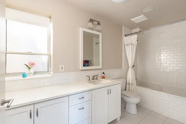 Sold by Douglas Elliman | media 20