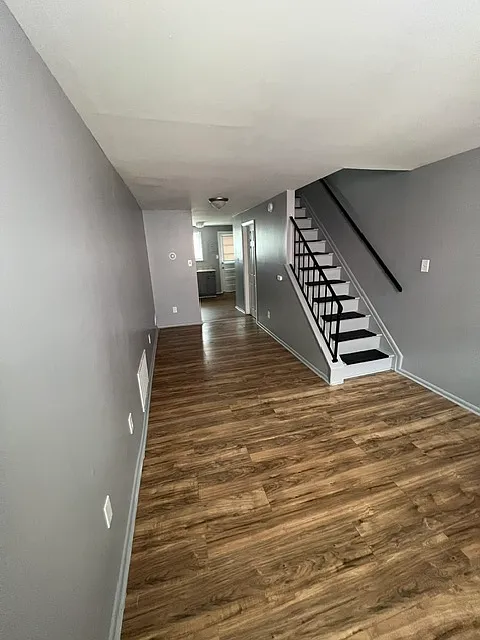 Shields Place Townhomes — Photo 3