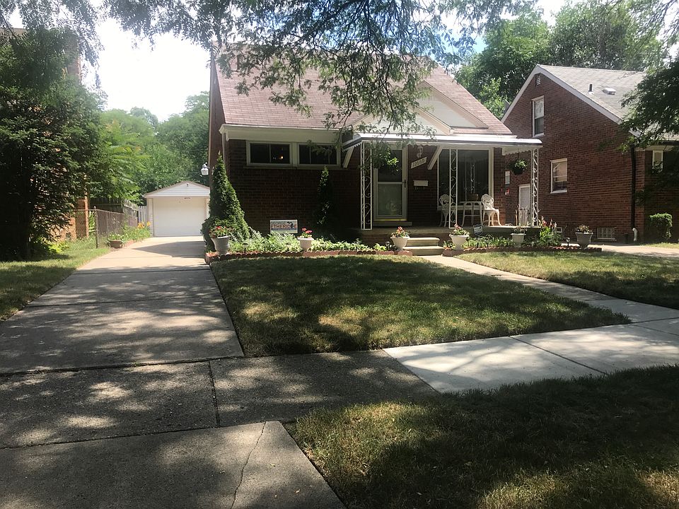 2nd image of 12600 Virgil St