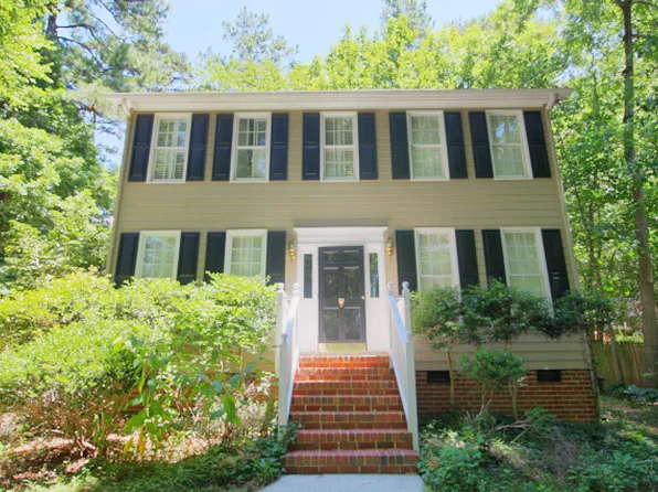 3201 Stanford Dr, Durham, NC 27707
