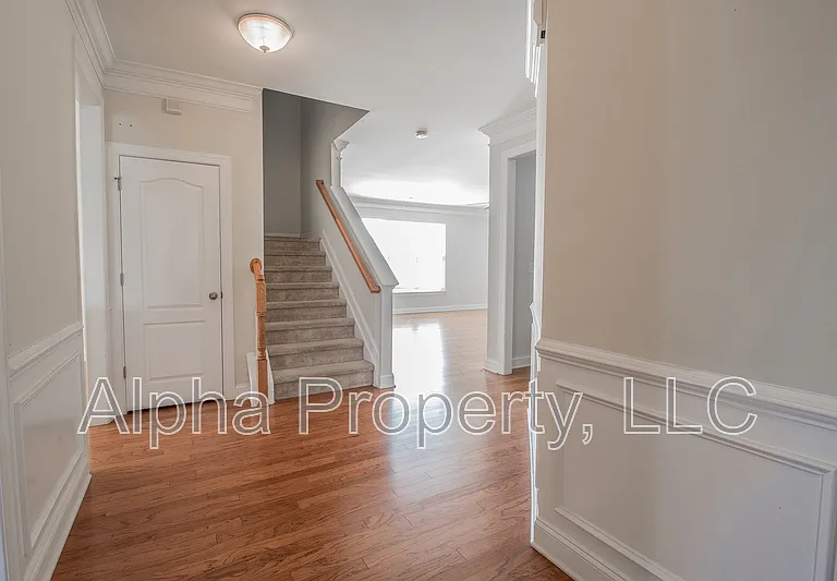 311 Cypresshill Ct — Photo 4