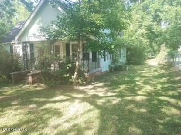 407 Lassiter St, Corinth, MS 38834