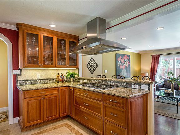 2nd image of 1174 Glenblair Way