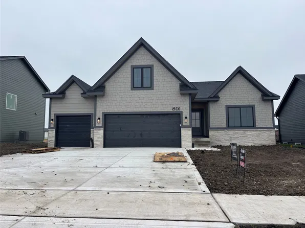 891 SW Boulder Dr, Grimes, IA 50111