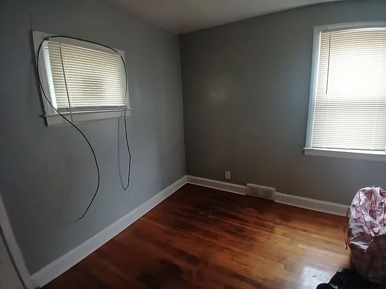 16505B Stansbury St — Photo 5