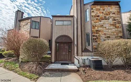 57 Edinborough Ct Photo 1