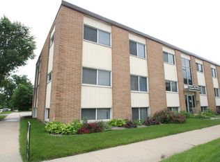 820 Broadway Ave N #201, Rochester, MN 55906