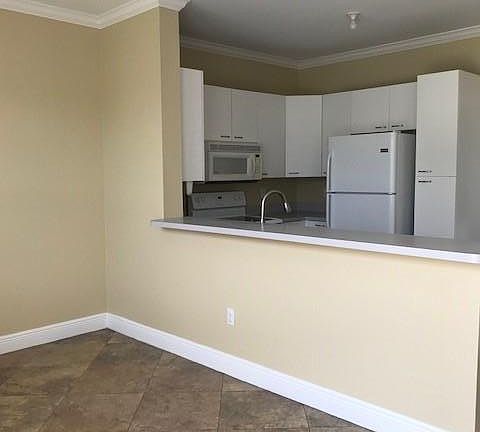 5th image of 15475 NW 14th Ct