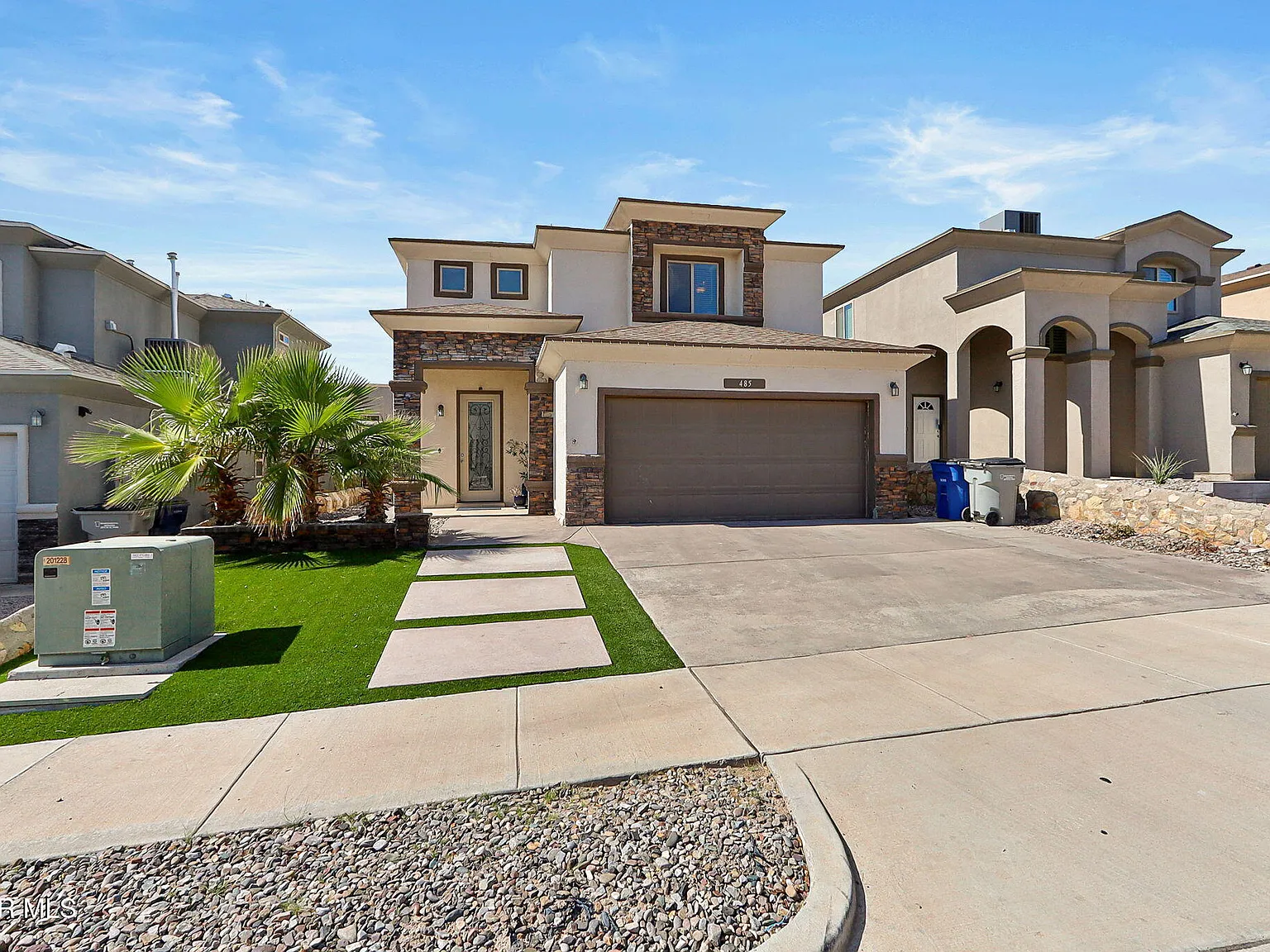 4 bed, 2.5 bath, 2290 sqft, $2,850 — Photo 1