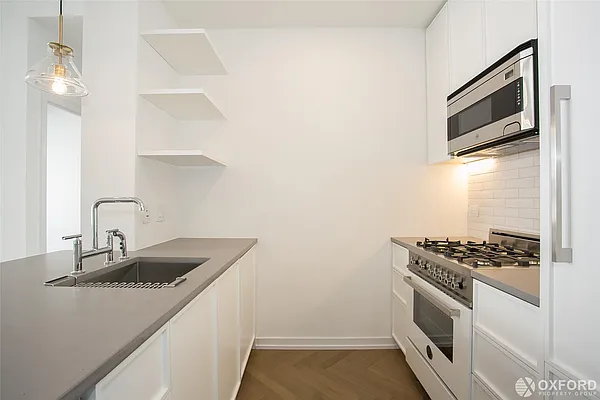Rented by Oxford Property Group | media 18