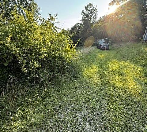 4th image of 401 Calaway Ridge Rd