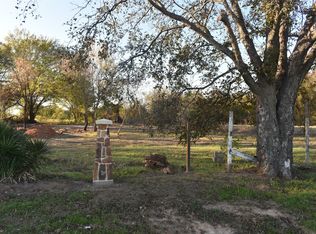 2253 Jay Bird Ln, Springtown, TX 76082