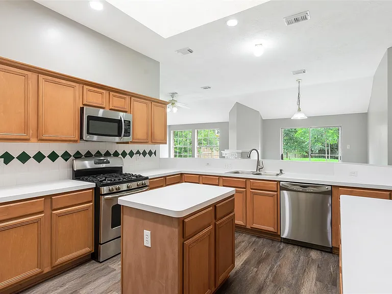 6842 Moss Boulder Dr — Photo 9