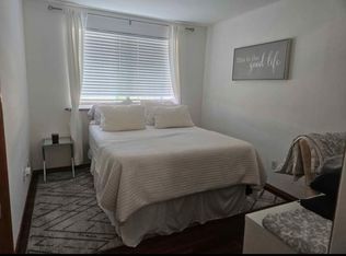 611 Bay Rd, Redwood City, CA 94063