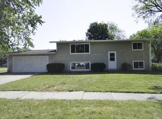 102 Britson Cir, Roland, IA 50236