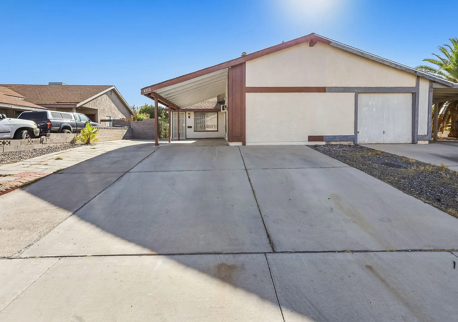 3 Bedroom Home Located In The Heart Of Spring Valley — Photo 3