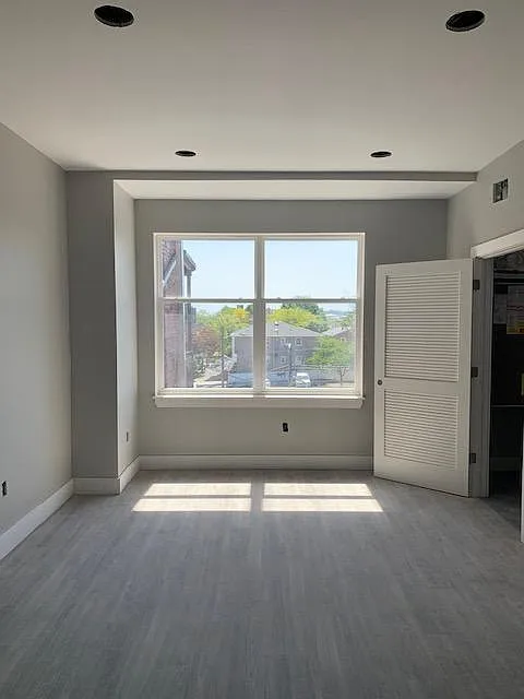 1 bed, 575 sqft, $1,950 — Photo 3