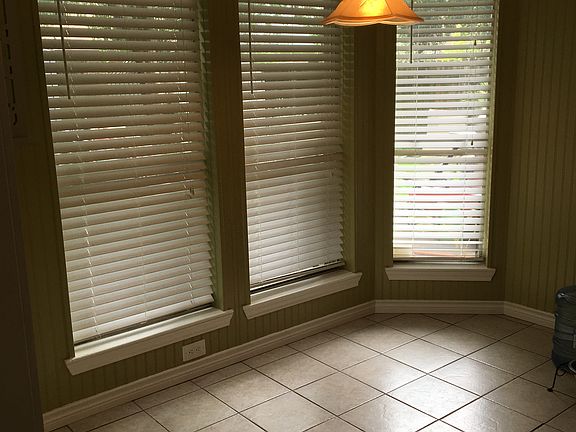 5th image of 16403 Elmwood Point Ln