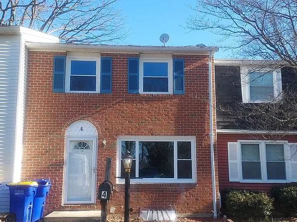 4 Eastwood Dr, Shrewsbury, PA 17361