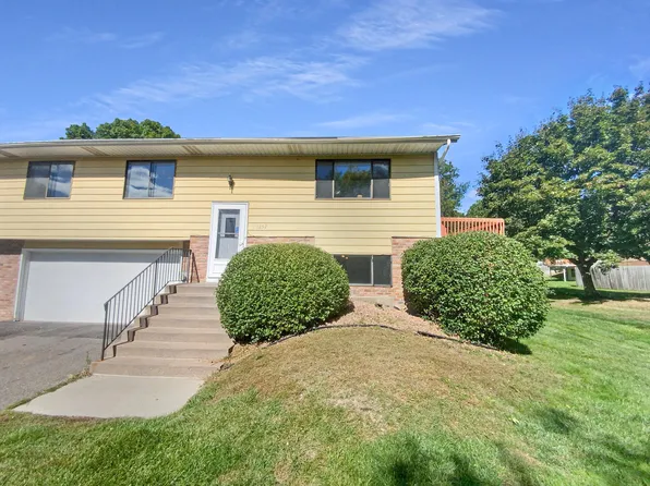 1252 Ferndale St N, Maplewood, MN 55119