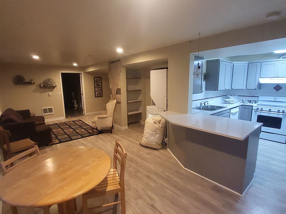 1st image of 4184 SE Hillside Dr
