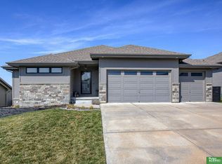 226 Tomahawk Cir, Yutan, NE 68073