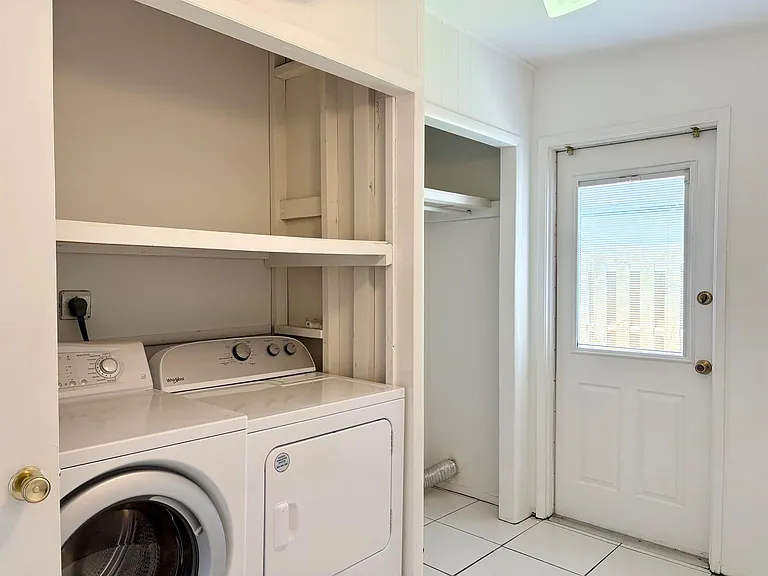 1605 NE 50th Ct #1 — Photo 14