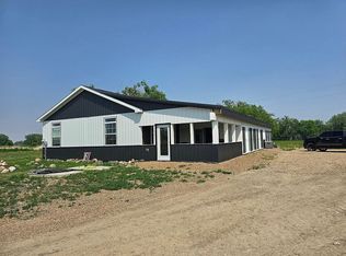 144 Hinsdale Rd N, Hinsdale, MT 59241