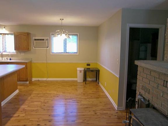4th image of 358 Glovers Lake Dr