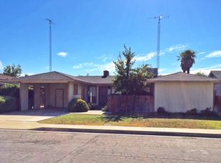 950 Elm Ave, Gustine, CA 95322