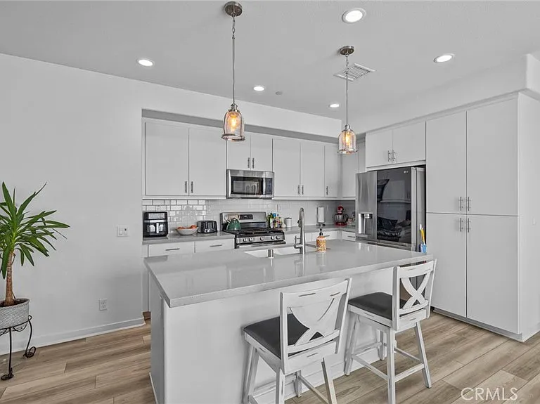 16282 Meadowhouse Ave — Photo 7