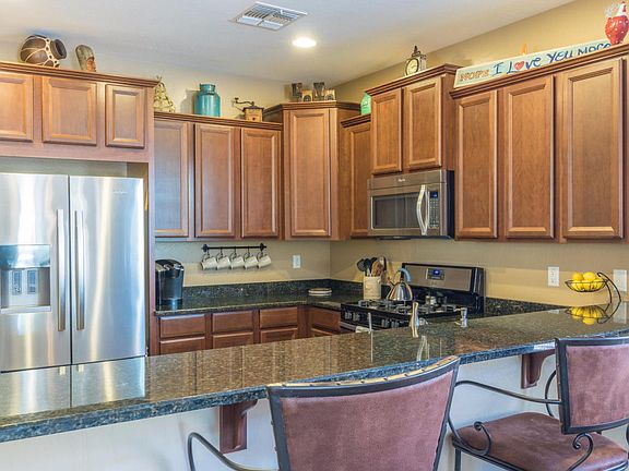 3rd image of 16957 W Mohave St