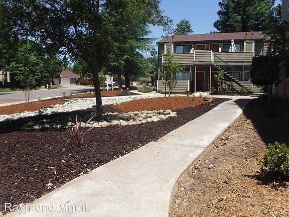 2nd image of 7456 Sandalwood Dr APT 18