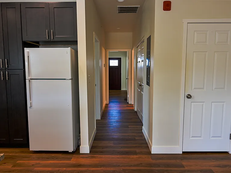 110 N Jefferson St #D — Photo 10