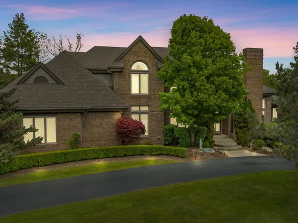 6127 Wincliff Dr, West Bloomfield, MI 48322