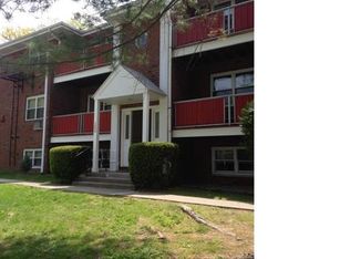 155 6th St, Hillburn, NY 10931
