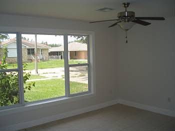 4th image of 63 E Carolina Dr