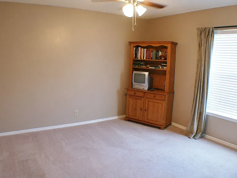 335 Stone Point — Photo 7