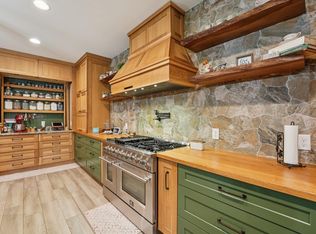 156 Three Creeks Dr, Bertram, TX 78605