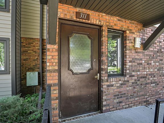3rd image of 311 Forest St APT 2D