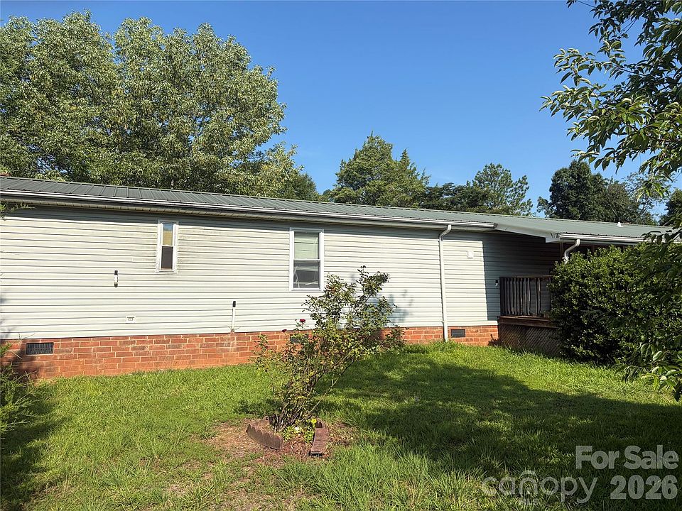 1st image of 6006 Vanderhorst Dr